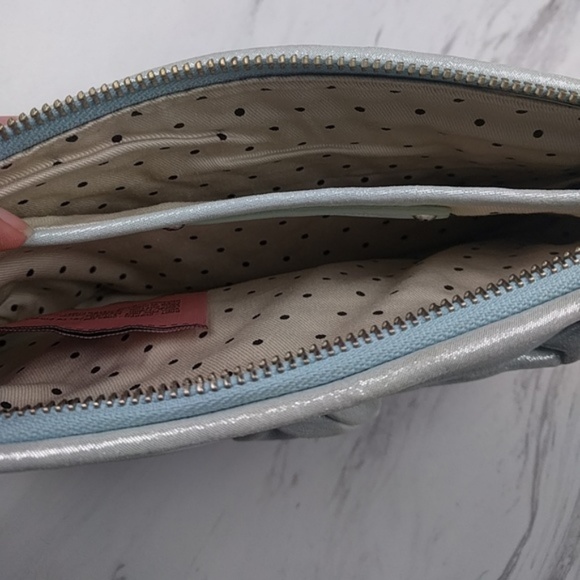 Juicy‎ Couture  Metallic Quilted  Bow Clutch - Picture 5 of 8